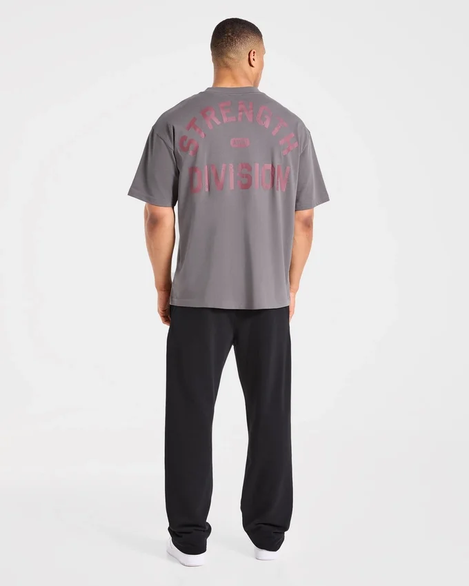 Strength Division Oversize-T-Shirt