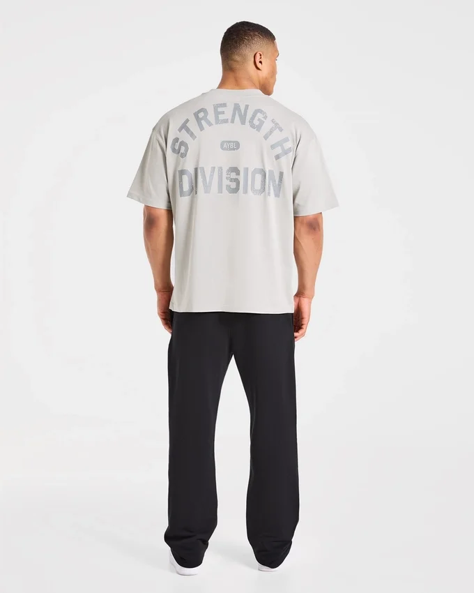 Strength Division Oversize-T-Shirt