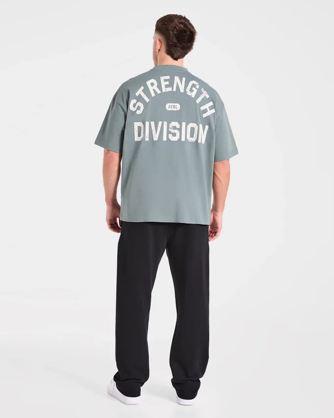 Strength Division Oversize-T-Shirt