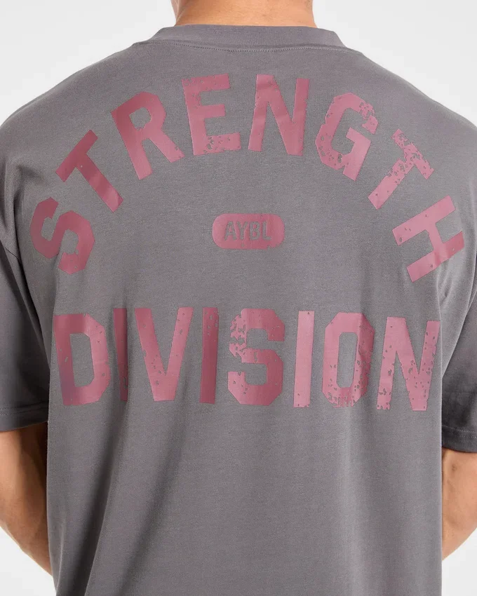 Strength Division Oversize-T-Shirt