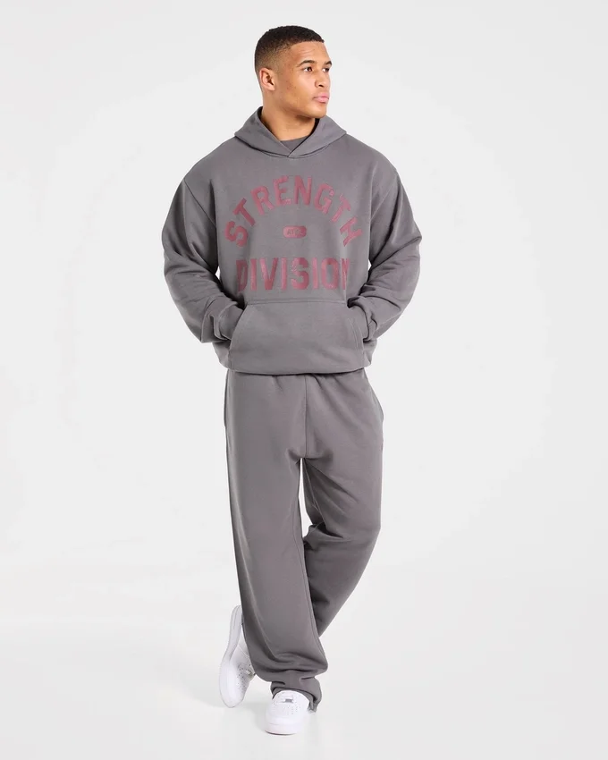 Strength Division Oversized-Jogginghose mit geradem Bein