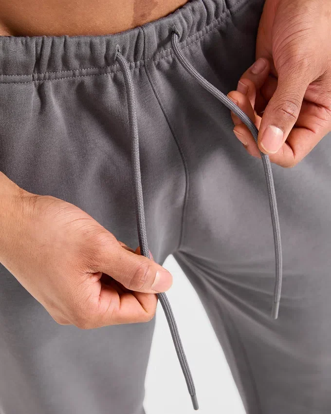Strength Division Oversized-Jogginghose mit geradem Bein