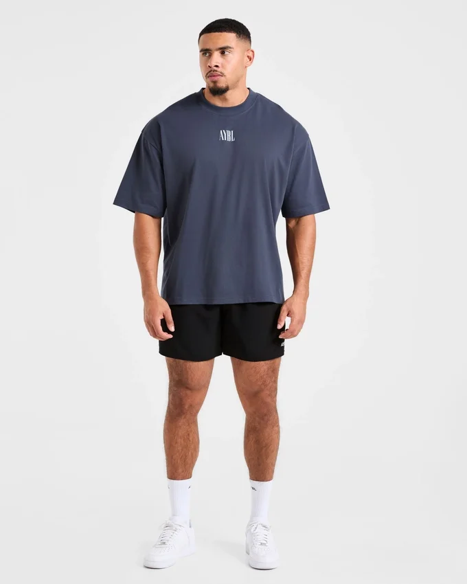 „Strength Of Titans“ Oversize-T-Shirt