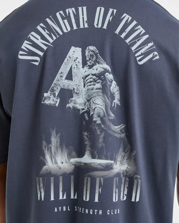 „Strength Of Titans“ Oversize-T-Shirt