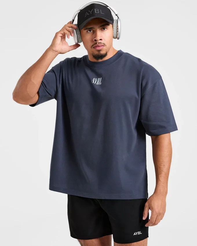 „Strength Of Titans“ Oversize-T-Shirt