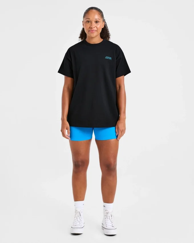 „Strength Starts Here“ Oversize-T-Shirt