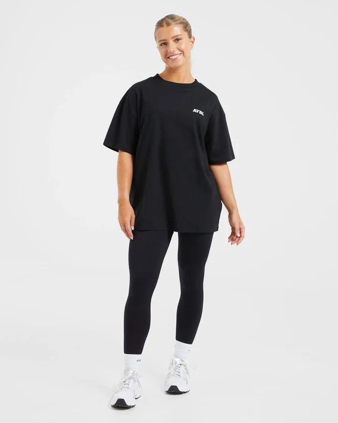 „Stronger You“ Oversize-T-Shirt