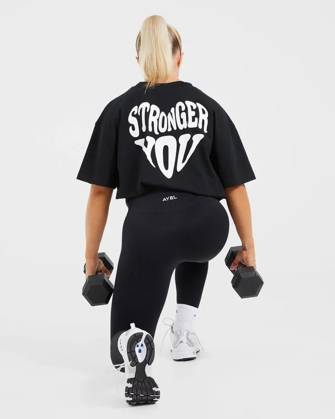 „Stronger You“ Oversize-T-Shirt