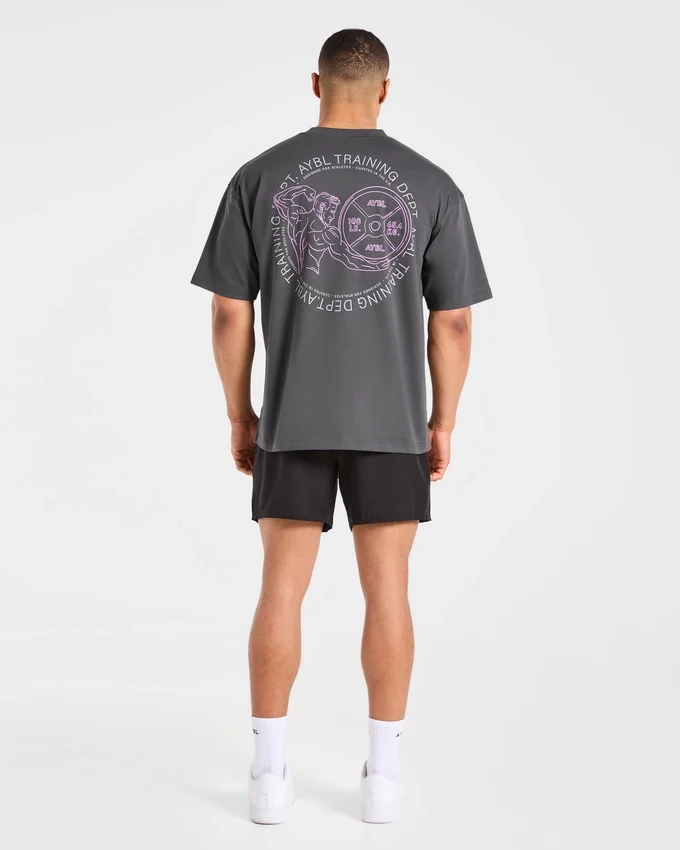 Training Dept. Illustration Oversize-T-Shirt