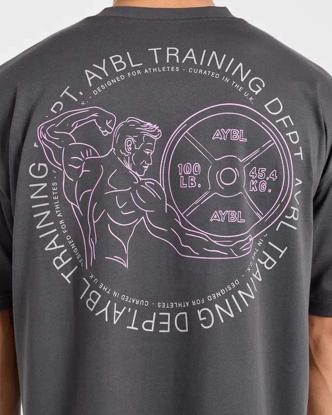 Training Dept. Illustration Oversize-T-Shirt