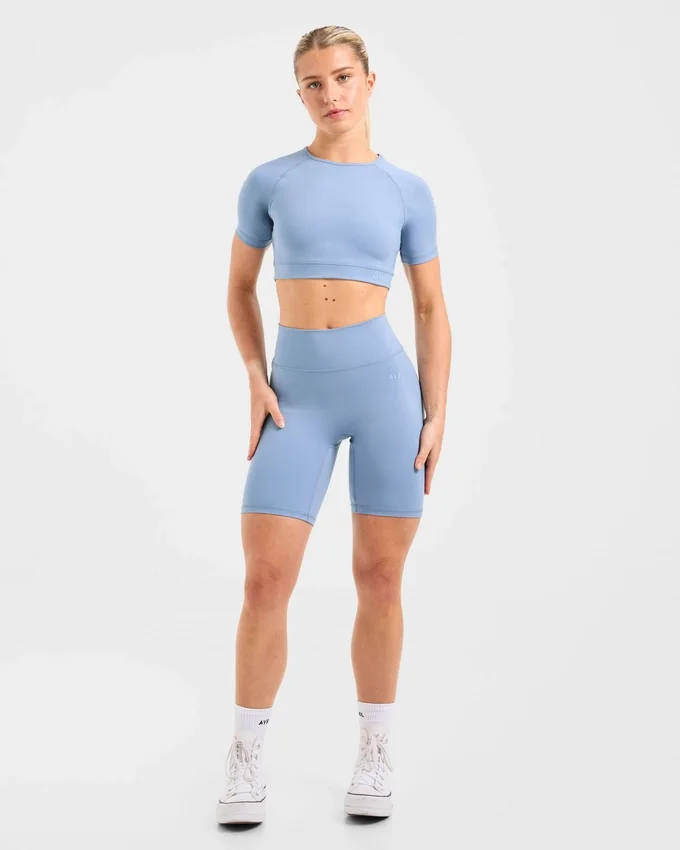 Staple Crop-Top