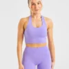 Unverzichtbares Crop-Top mit Neckholder