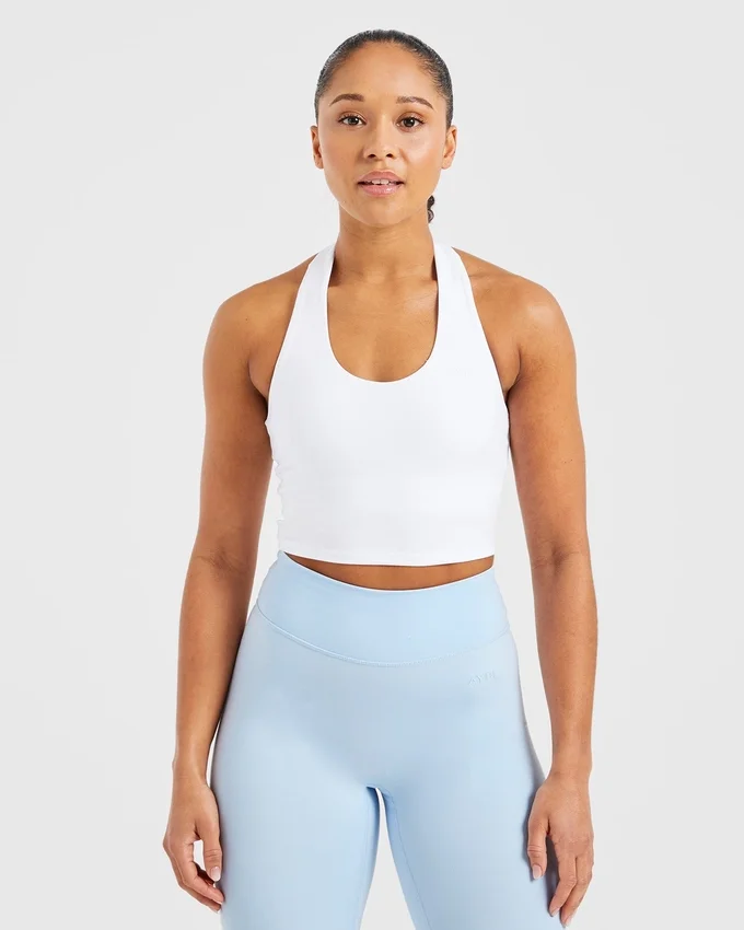 Unverzichtbares Crop-Top mit Neckholder