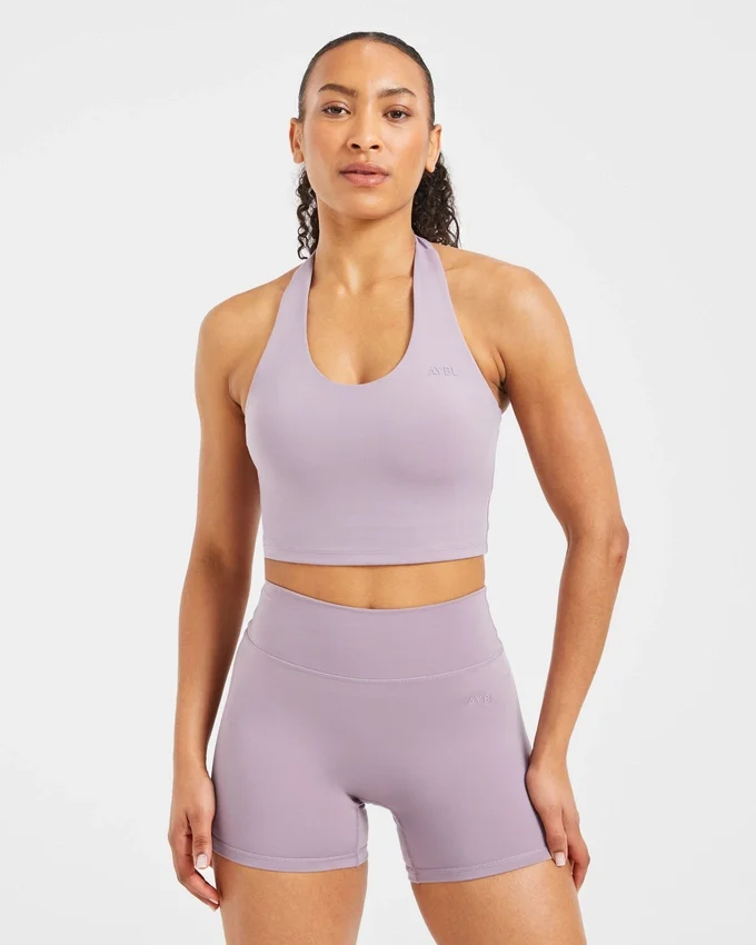 Unverzichtbares Crop-Top mit Neckholder