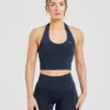 Unverzichtbares Crop-Top mit Neckholder