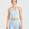 Unverzichtbares Crop-Top mit Neckholder