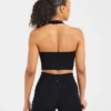 Unverzichtbares Crop-Top mit Neckholder