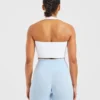 Unverzichtbares Crop-Top mit Neckholder