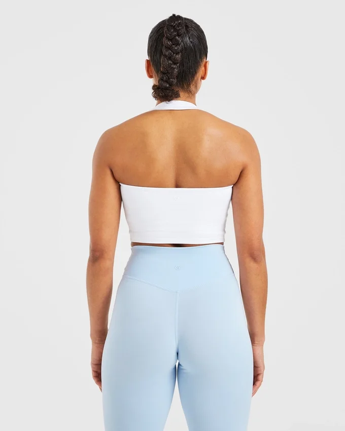 Unverzichtbares Crop-Top mit Neckholder