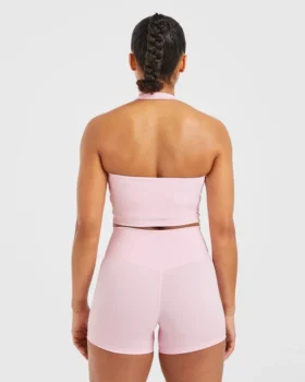 Unverzichtbares Crop-Top mit Neckholder