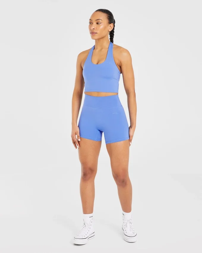 Unverzichtbares Crop-Top mit Neckholder