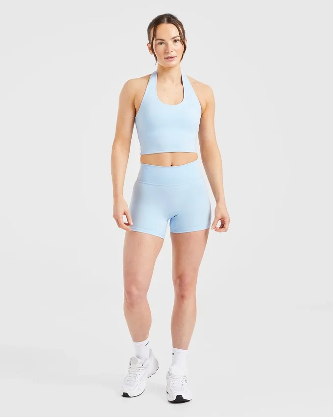 Unverzichtbares Crop-Top mit Neckholder
