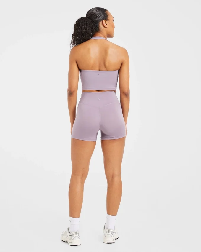 Unverzichtbares Crop-Top mit Neckholder