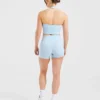 Unverzichtbares Crop-Top mit Neckholder
