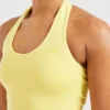 Unverzichtbares Crop-Top mit Neckholder