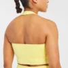 Unverzichtbares Crop-Top mit Neckholder