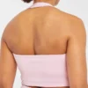 Unverzichtbares Crop-Top mit Neckholder