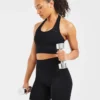 Unverzichtbares Crop-Top mit Neckholder
