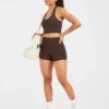 Unverzichtbares Crop-Top mit Neckholder