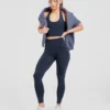 Unverzichtbares Crop-Top mit Neckholder