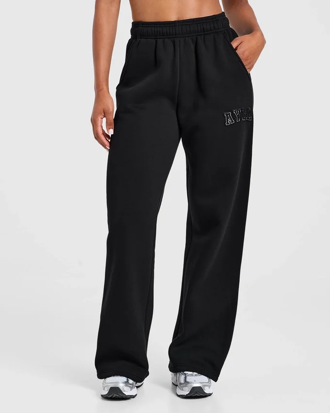 Varsity-Jogginghose mit Applikation, Oversize-Passform und geradem Bein